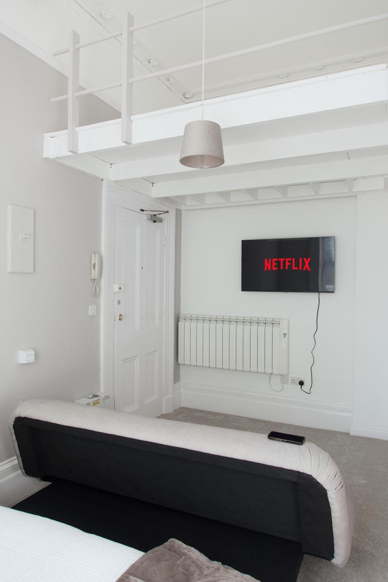 צ'לטנהם 1 Bedroom Apartment - The Opal מראה חיצוני תמונה