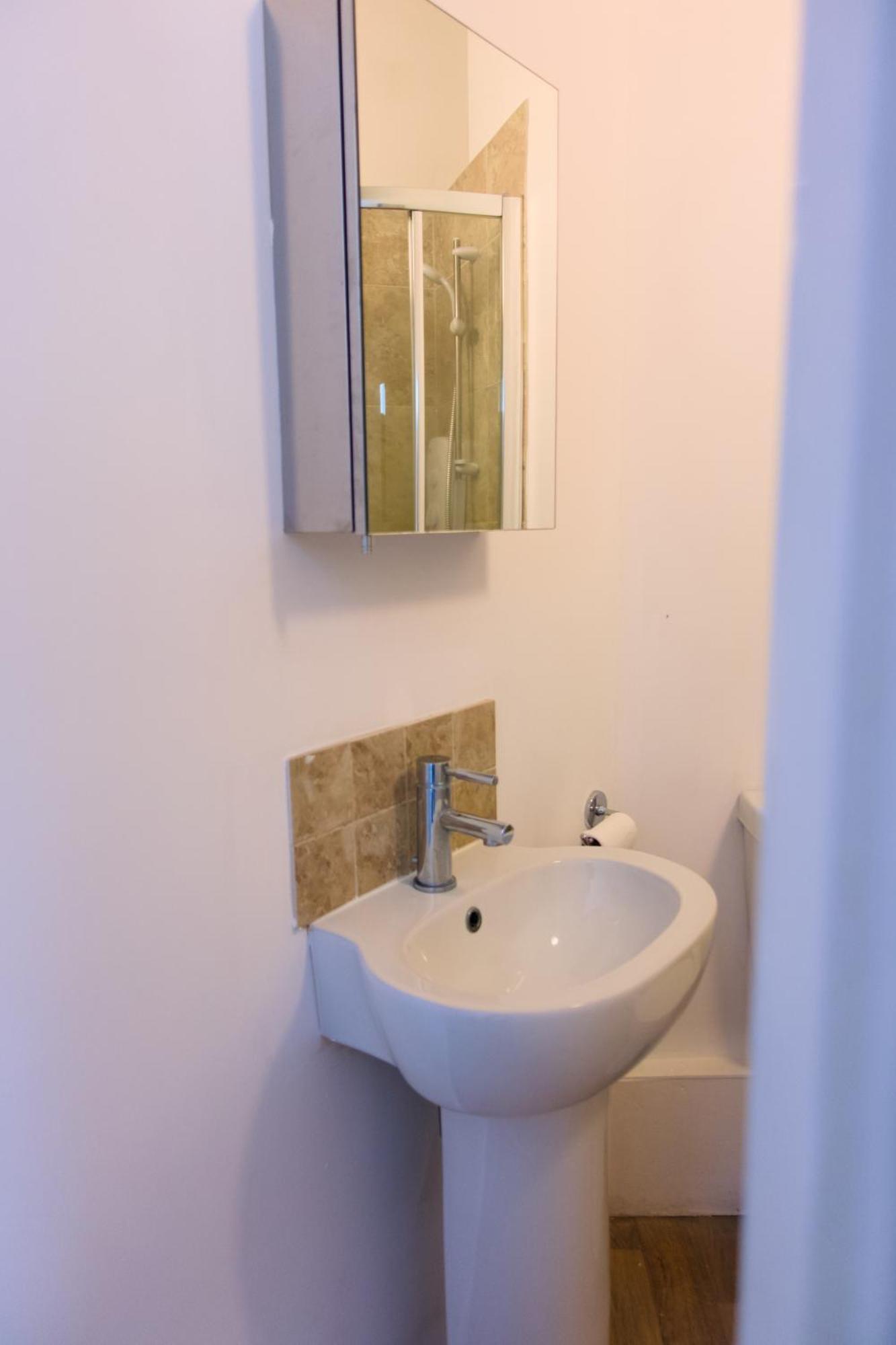 צ'לטנהם 1 Bedroom Apartment - The Opal מראה חיצוני תמונה